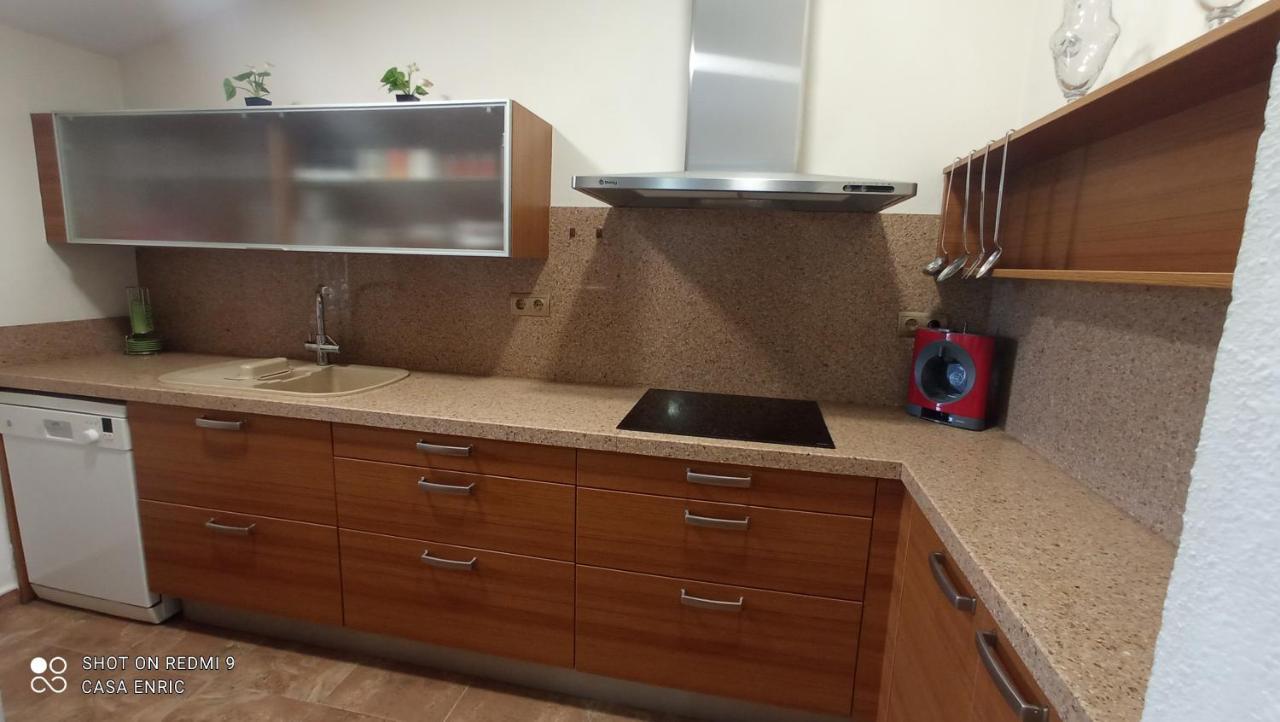 Casa Enric , Con Zona Infantil, Piscina Y Parking Privado Guest House Делтебре Екстериор снимка