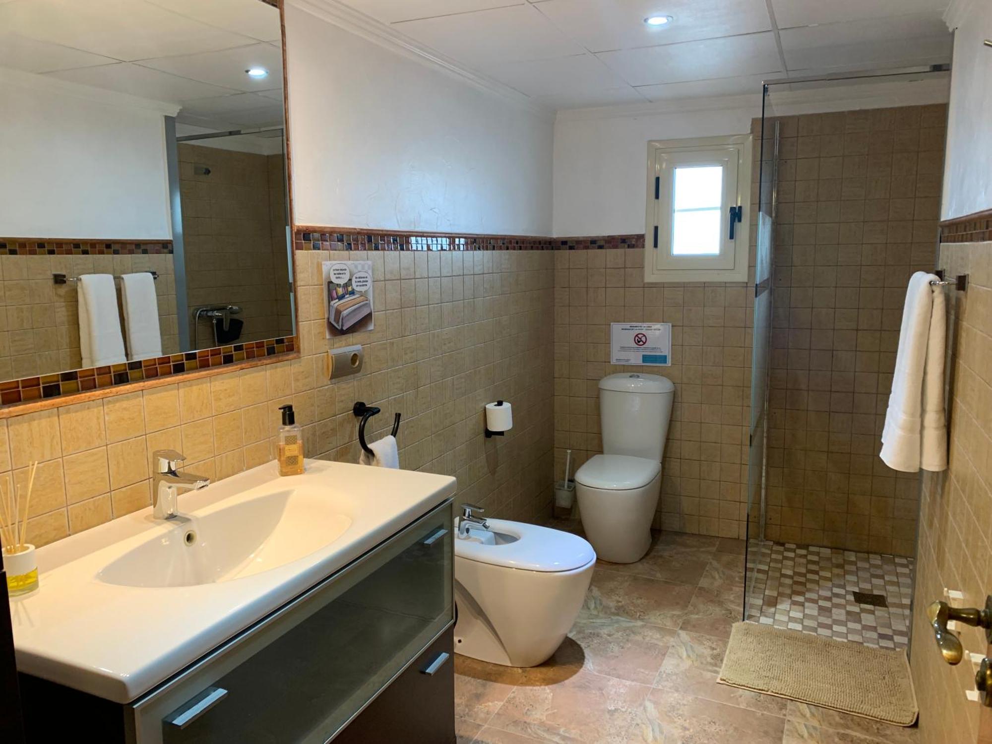 Casa Enric , Con Zona Infantil, Piscina Y Parking Privado Guest House Делтебре Екстериор снимка